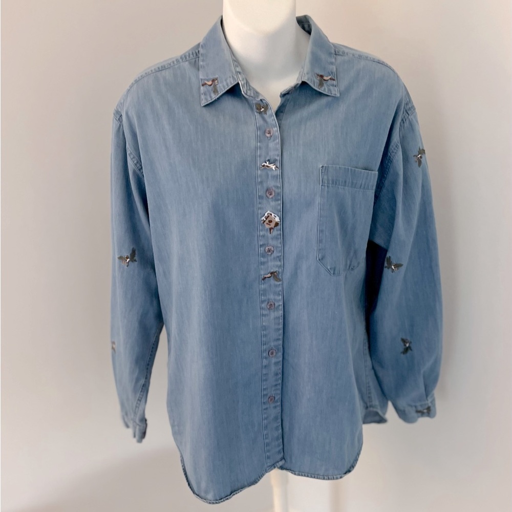 Vintage Northern Treasures Chambray Embroidered Buttondown